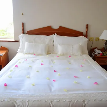 Rhu Glenn Hotel