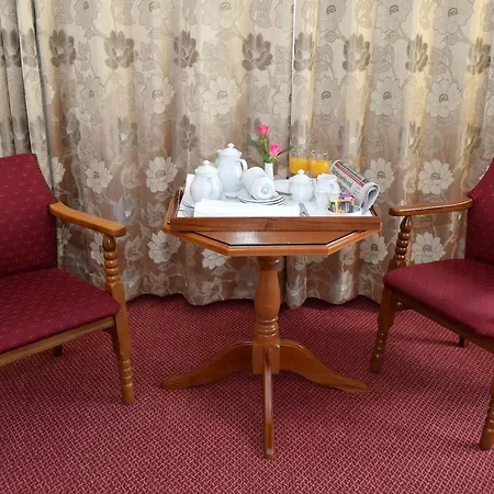 Rhu Glenn 酒店 沃特福德