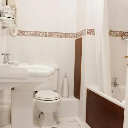 Ξενοδοχείο Rhu Glenn 3*